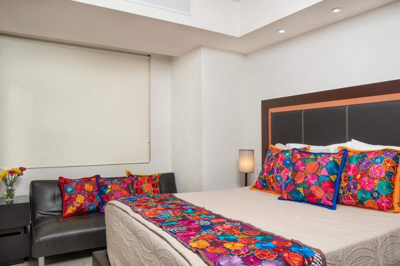 Ocean Front Condo Sleeps 4 Adults-Grand Venetian T3000-1606 Puerto Vallarta Bagian luar foto