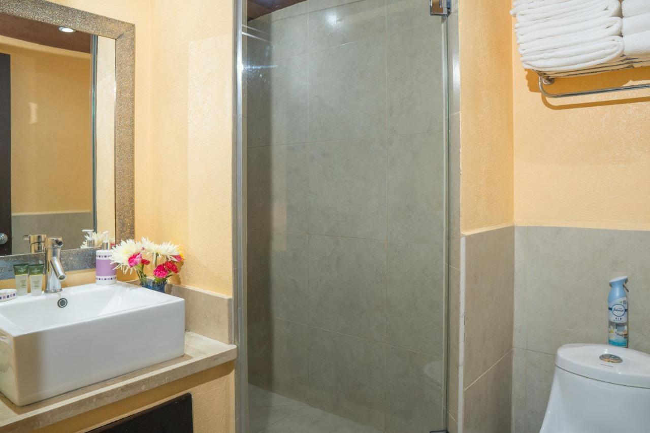 Ocean Front Condo Sleeps 4 Adults-Grand Venetian T3000-1606 Puerto Vallarta Bagian luar foto